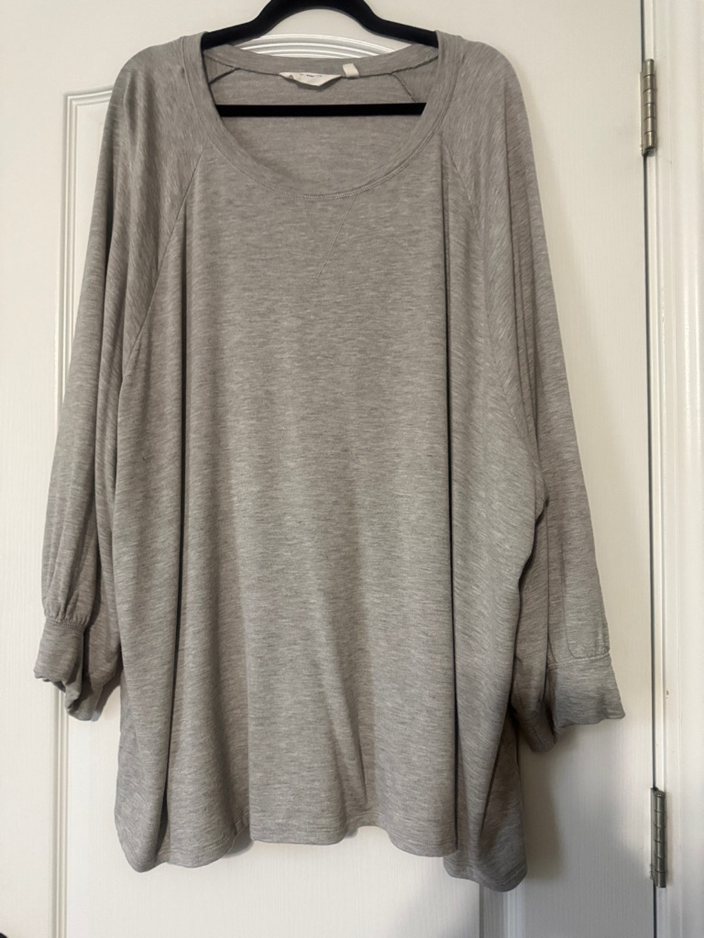 Candace Cameron Bure Light Gray Scoop Neck Tunic Size 4X
